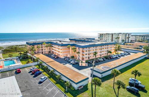 Fully Updated, Ground Floor, Poolside With Great Ocean View - Unit 49! - Foto 27