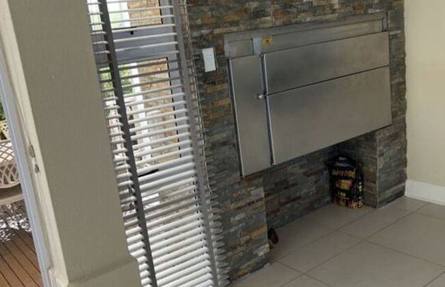 Sunshine Modern Retreat - Photo 21