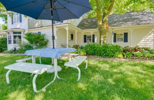 Elegant 1905 Home Steps to Torch Lake and Dtwn - Foto 28