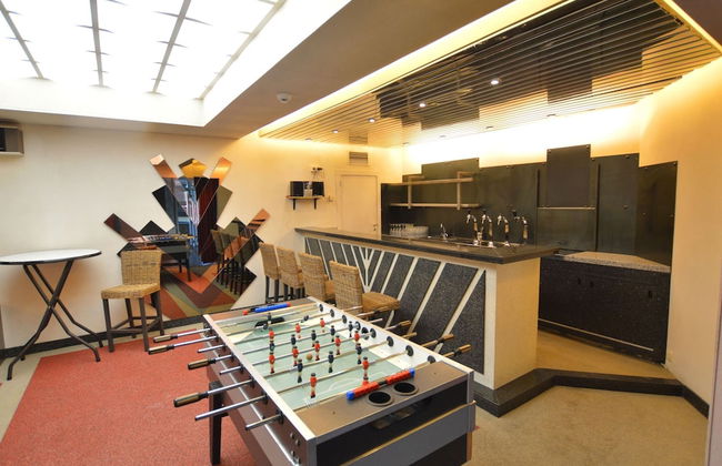 Superb House for Family Group with Swimming Pool, Sauna, Hot Tub, Billiards - Foto 32