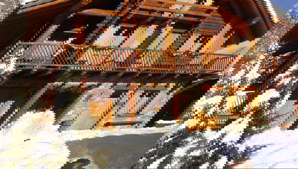 Chalet in Antey-saint-andre With Mountain Views - Foto 1