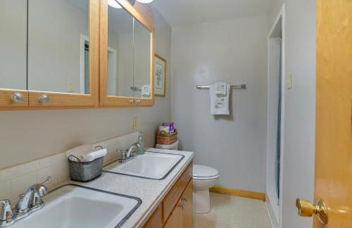 Large Home with Deck and Grill about 9 Mi to Virginia Tech - Foto 20