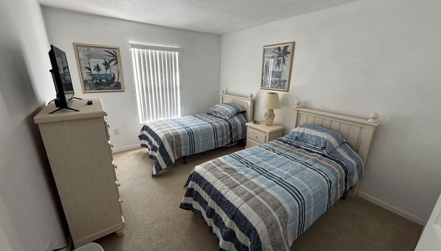Luxury Vacation Home in Kissimmee, Perfect for Families and Golfers - Foto 2, Habitación