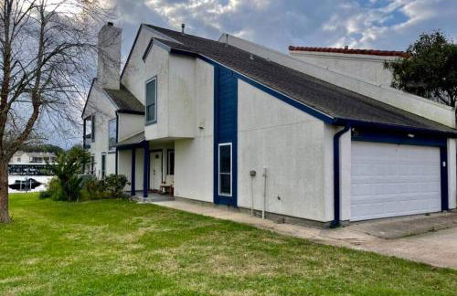 Linda's Lake House Waterfront Home on Lake Conroe - Foto 36