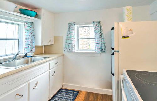 Historic Cabin Retreat Steps to Okoboji Lake - Foto 6