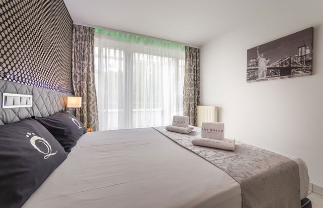 The Queen Apartments - Villa Adriana - Photo 2