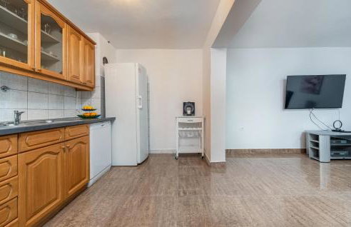 Four-Bedroom Holiday Home Lovinac With An Outdoor Swimming Pool 09 - Foto 37