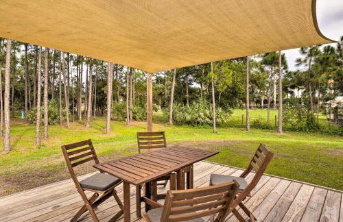 Trendy Palm City Cottage with Porch on 5 Acres! - Foto 19