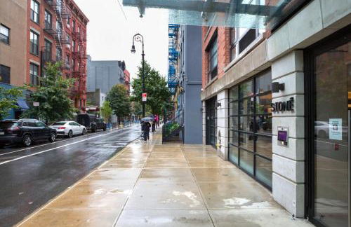 LES 1br w gym doorman wd nr park NYC-1314 - Foto 40