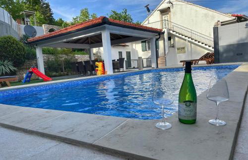 Kameni dvori - Family Villa with Pool & Jacuzzi for 8 - Foto 1