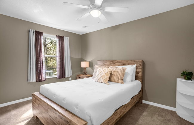 Upstay - Unbeatable Location Condo w Garden Patio - Photo 19