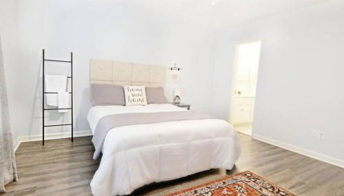 Dwell Proper 2 Bedroom Condo - Foto 2