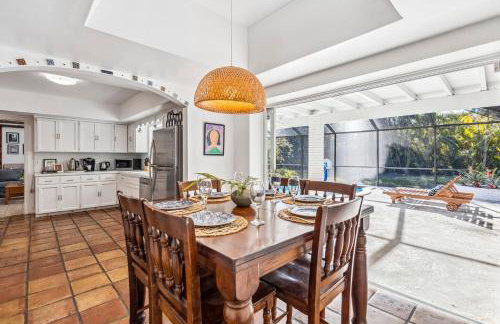 Tranquil Heirloom Hideaway Pool in South Miami - Foto 17