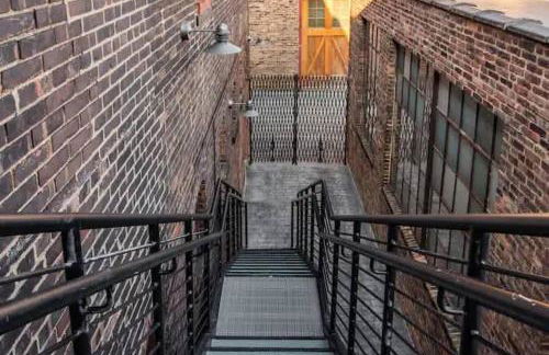 Spacious Riverfront Suite - Close to Downtown - Foto 21