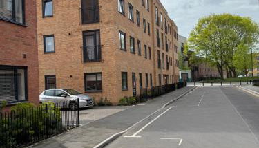 2 Bedroom Luxury Apartment! City Center with Free Parking! - Foto 4