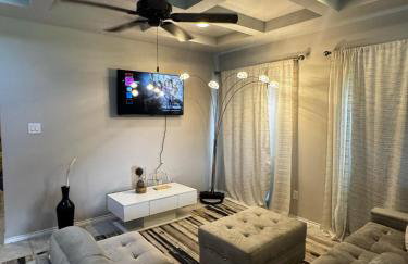 Gorgeous, Brand New 3 Bedrooms Home- Near SeaWorld & Lackland AFB - Foto 27