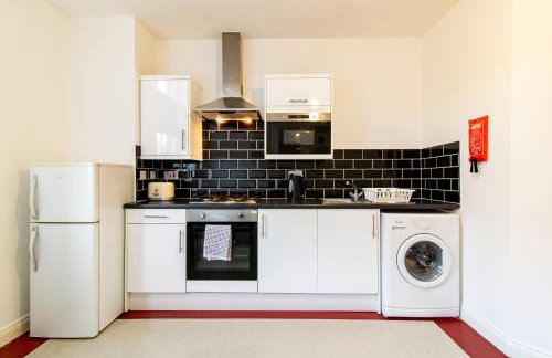 Great offers on Long Stays!! LaLuNa Apartments - Foto 6