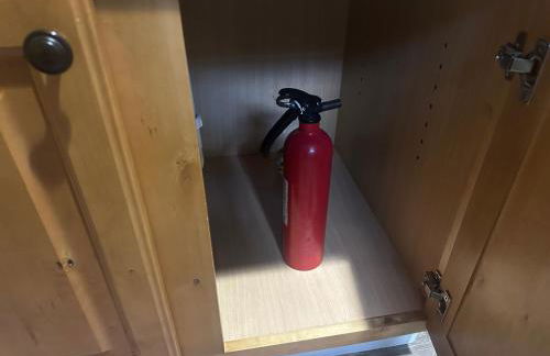 A Newly executive basement Apartment - Foto 12