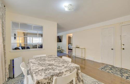 Walk to Train Convenient Skokie Condo! - Foto 8