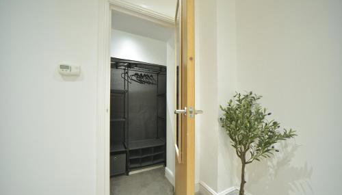 The Quiet Corner in Bromley - Foto 5, wardrobe