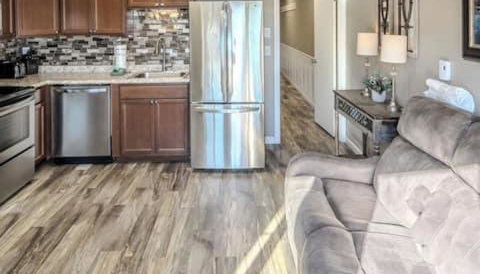 Ski-In Ski-Out Sugar Mountain Getaway with Views and Heated Pool, Hot Tub, Sauna, Gym, and EV - Foto 4