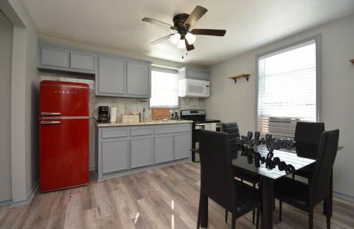 SuperValue Suite #5 @ East End Revitalized - Foto 2