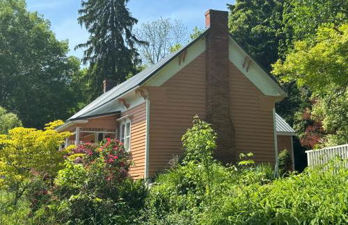 Historic 1818 Riverfront Cottage - Foto 19