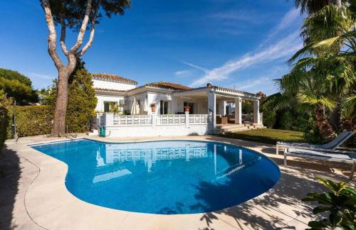 Villa Roco Marbella private pool and sea view - Photo 1