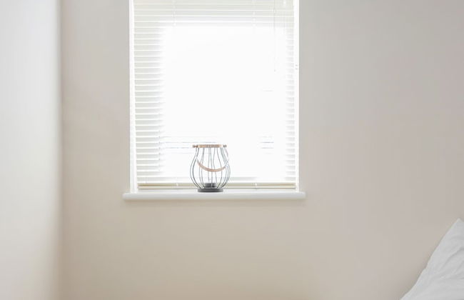 Bedford Hospitalsouth Wing4 Guests3 Bedswifi - Photo 6