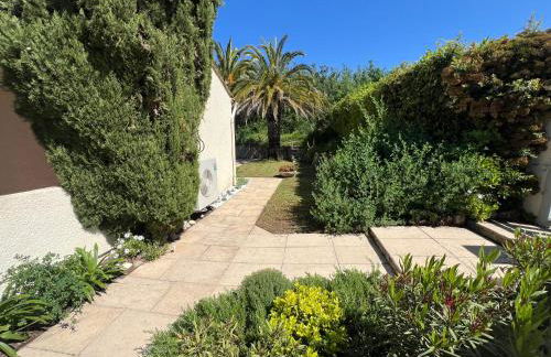 villa Estérel au coeur de Mandelieu - Foto 9