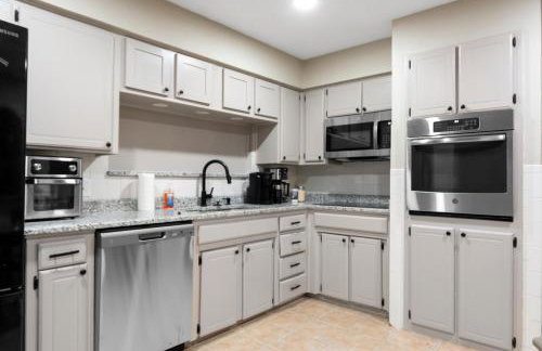 Cozy Retreat near DFW & Stadium/Game Room - Foto 8