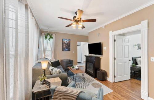 3 bedroom *Downtown* with Firepit - Foto 3