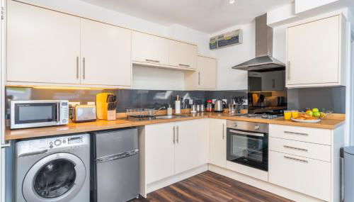 Beautiful Flat Town Centre 55 inch Smart TV + Netflix - Foto 3