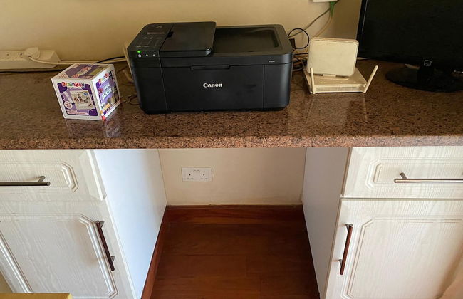 Luxurious 4 bed With Pool in Helensvale - 2255 - Foto 51