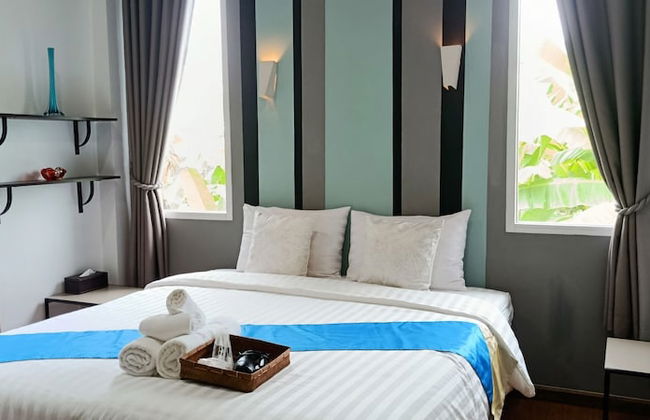 Villa Rajapruek Entire 3 villas 7 bedrooms near airport - Photo 7