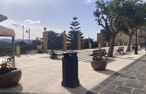 Dépendance of the Frazzetto Sisters - Foto 29