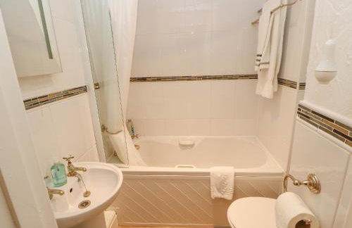 Horsley Hall - Photo 69