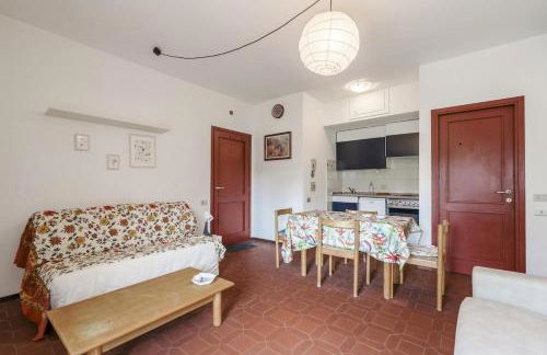 HOST4U - Loft del GARDA Residence with Pool, Front Lake Building - Foto 24