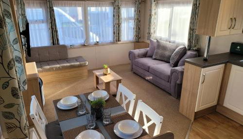 Lovely Static Caravan at Billing Aquadrome - Foto 3