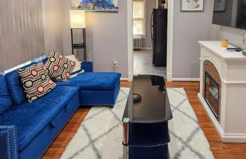 11 Mi to Manhattan Pet-Friendly Duplex with Yard! - Foto 1
