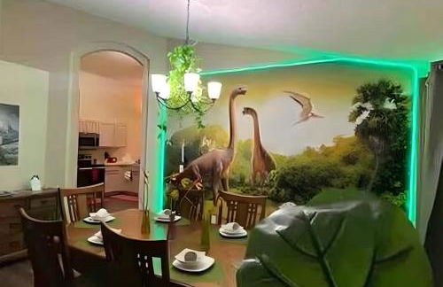 HOUSE 4 Bdr Eco ThematicSaltwater PoolGame Room - Photo 6