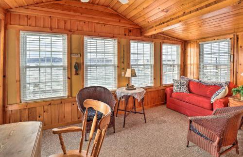 Lakefront Canandaigua Home with Grill, Fire Pit - Foto 8