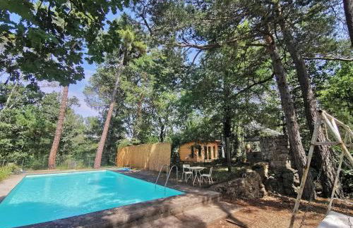 House surrounded by nature - Photo 7