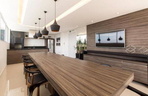 709- Apartamento Decorado Encantador, mobiliado, amplo, cozinha completa, Excelente localização no Rebouças - Foto 34