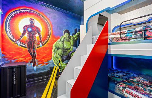 Luxury Resort Family Home Professionally Furnished Ultra Comfortable beds Epic Mario Game Room Themed Bedrooms Heated Pool and Spa Outdoor Grill Golf Course View - Foto 4