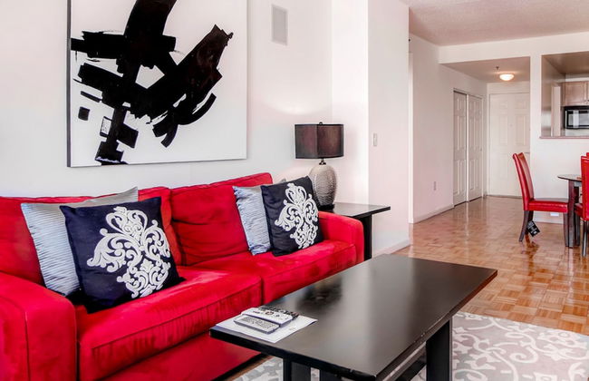 Bluebird Suites near Newport Center - Foto 22