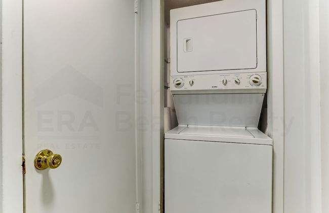 Comfy Upper Unit Condo to Enjoy the Beach or the Fishing by RedAwning - Foto 28