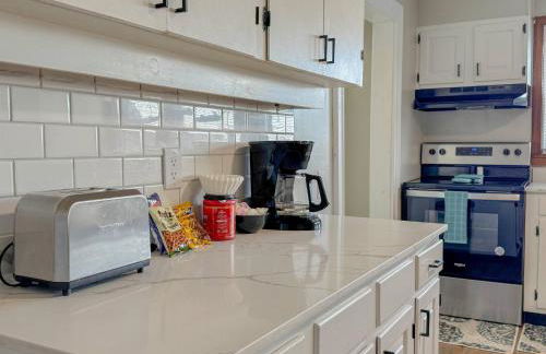 Nashua -Queen beds - Mins to MHT - W/D in Unit - - Foto 3