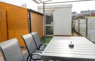 3 bed house, Free parking 9ppl - Foto 9