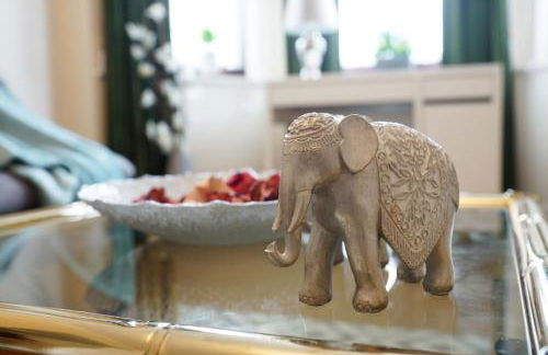 18PG Dreams Unlimited - Budget Flat w free parking - Slough Windsor Heathrow - Foto 10